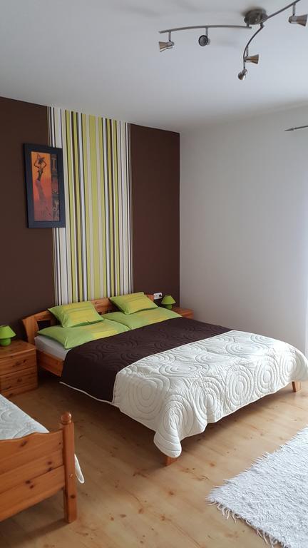 Topart Apartman Hotel Tapolca Bilik gambar