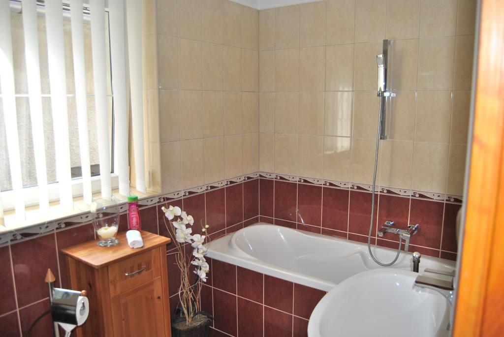 Topart Apartman Tapolca Bilik gambar