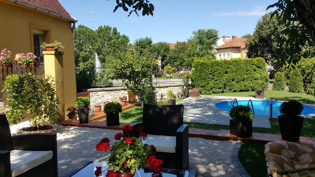 Topart Apartman Tapolca Luaran gambar
