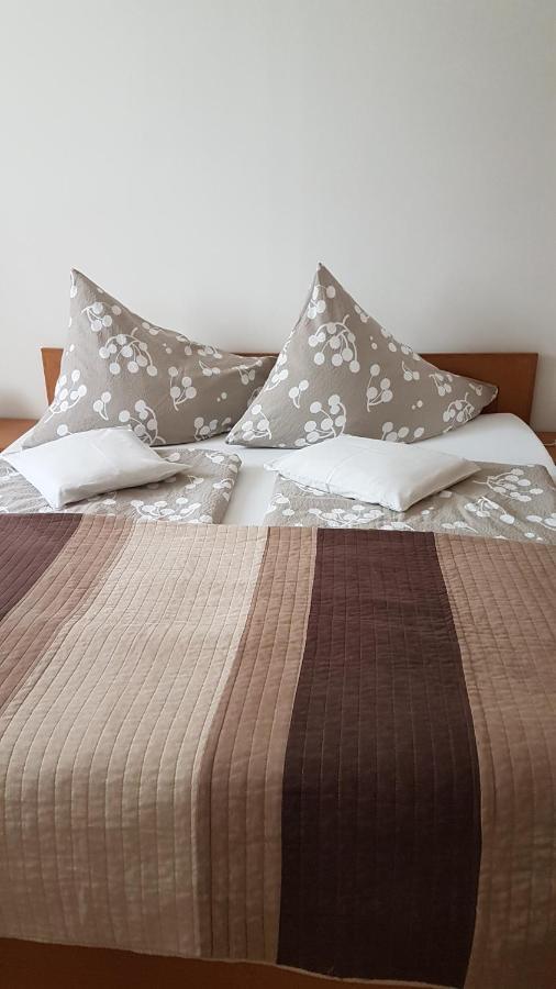 Topart Apartman Tapolca Luaran gambar