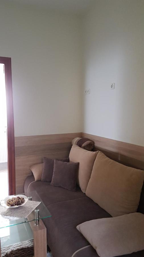 Topart Apartman Tapolca Luaran gambar