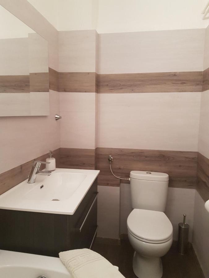 Topart Apartman Hotel Tapolca Luaran gambar